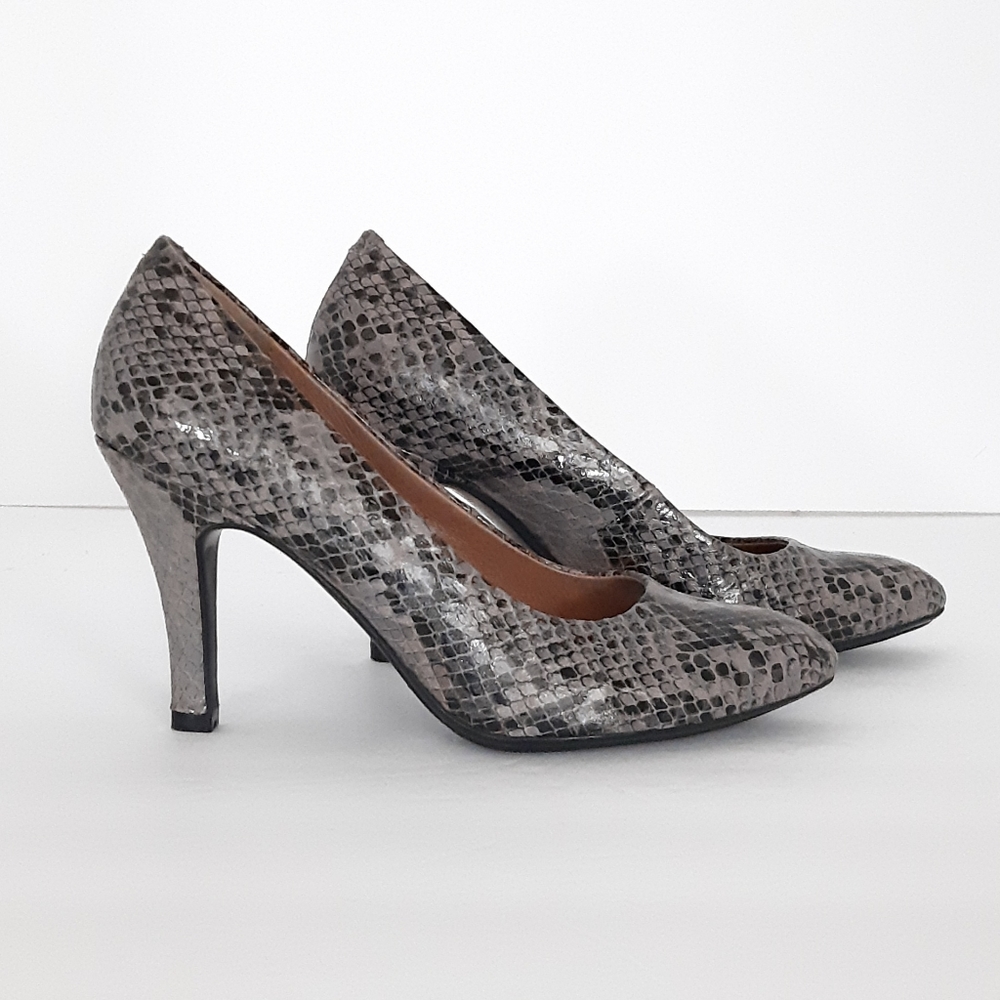 Sofft Snakeskin Pumps Sz 6 1/2M
